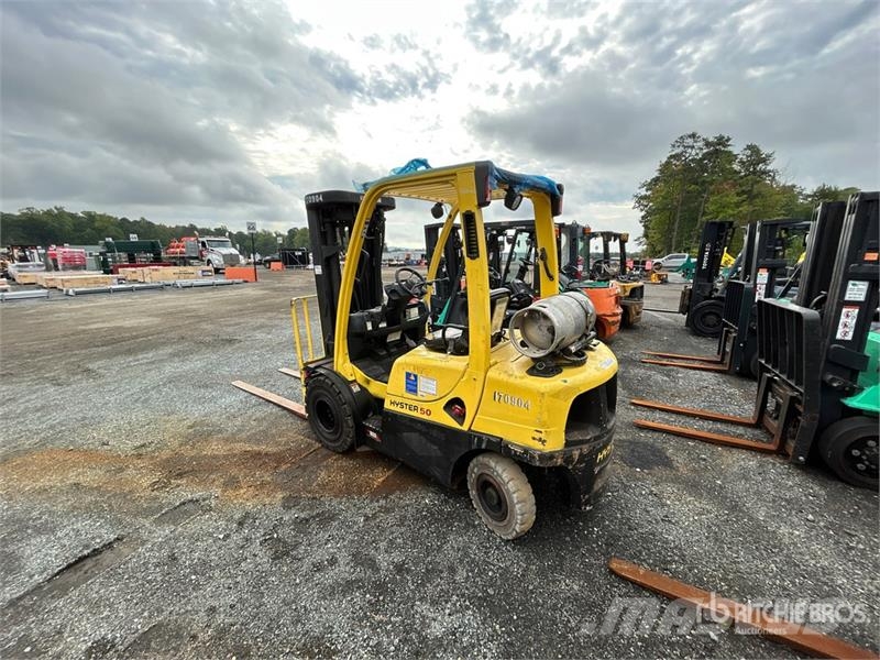 Hyster H50FT 4250 lb Cushion Tire Forklift フォークリフト - その他