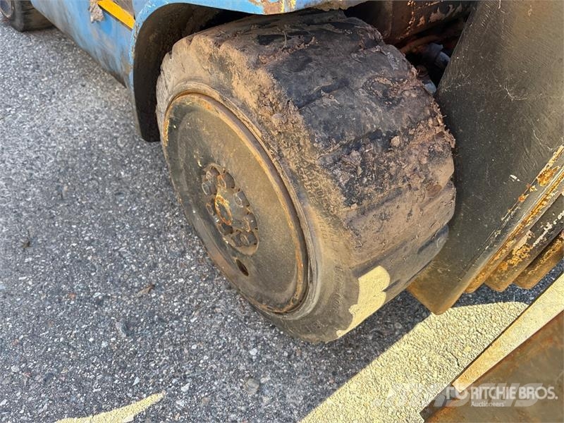 Hyster S40E 3150 lb Cushion Tire Forklift (Inoperable) Andere Gabelstapler