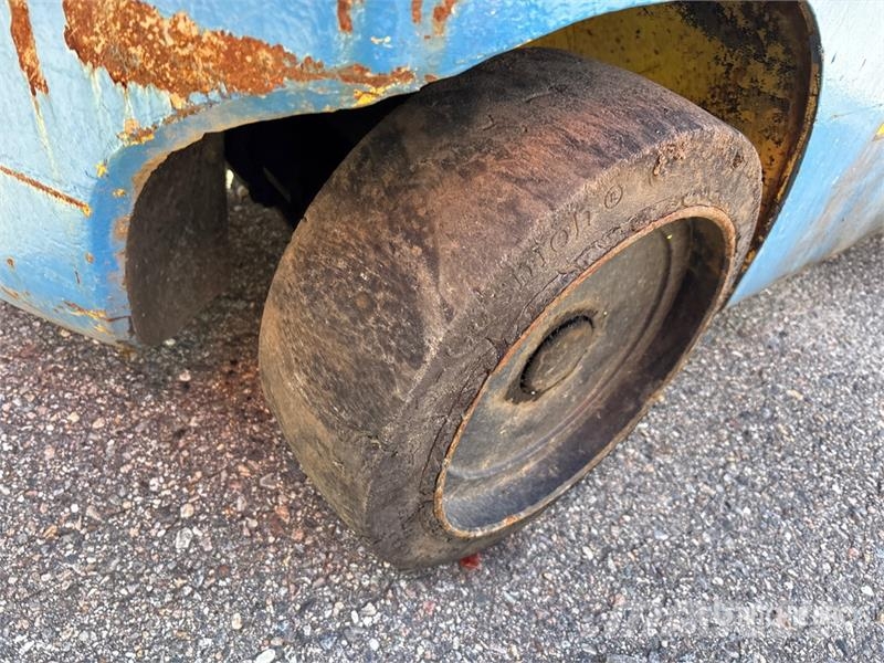 Hyster S40E 3150 lb Cushion Tire Forklift (Inoperable) Andere Gabelstapler