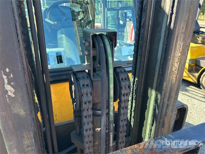 Hyundai 40L-7A 8325 lb Cushion Tire Forklift 그 외 지게차