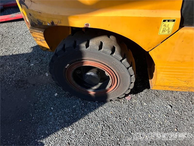 Hyundai 40L-7A 8325 lb Cushion Tire Forklift 그 외 지게차