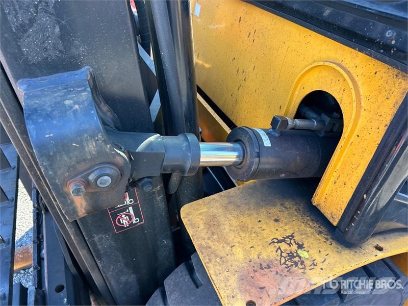 Hyundai 40L-7A 8325 lb Cushion Tire Forklift 그 외 지게차