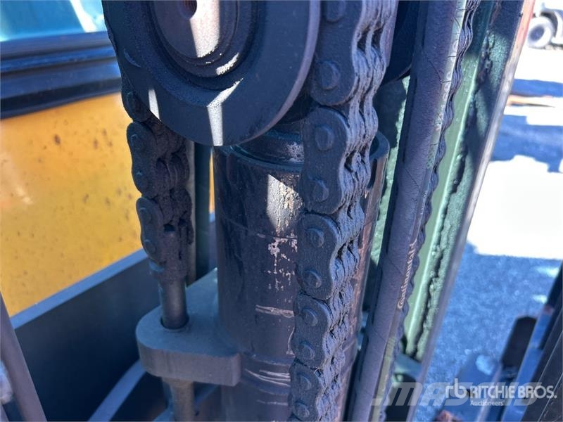 Hyundai 40L-7A 8325 lb Cushion Tire Forklift 그 외 지게차