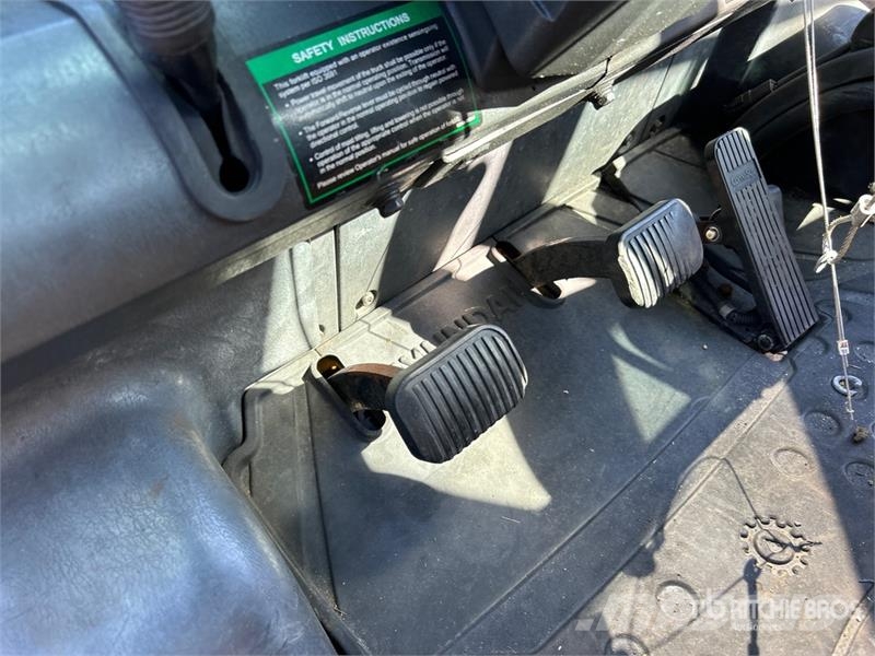 Hyundai 40L-7A 8325 lb Cushion Tire Forklift 그 외 지게차