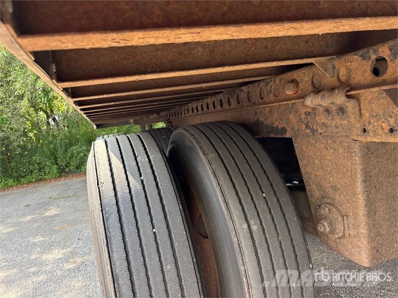 Hyundai 53 ft x 102 in T/A Van Trailer Furgons