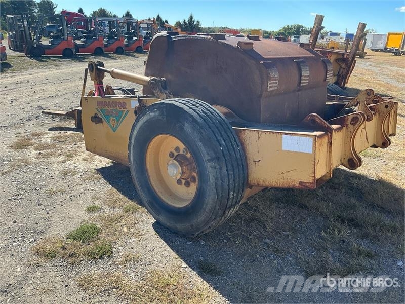  Impactor Pull Behind Compactor Rodillos vibratorios arrastrados