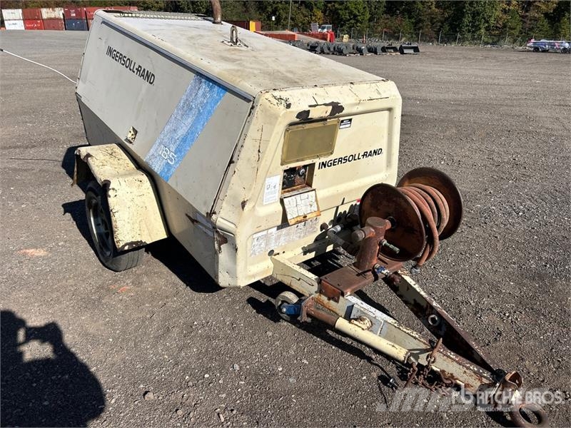 Ingersoll Rand 185 185 cfm Mobile Air Compressor Compressors