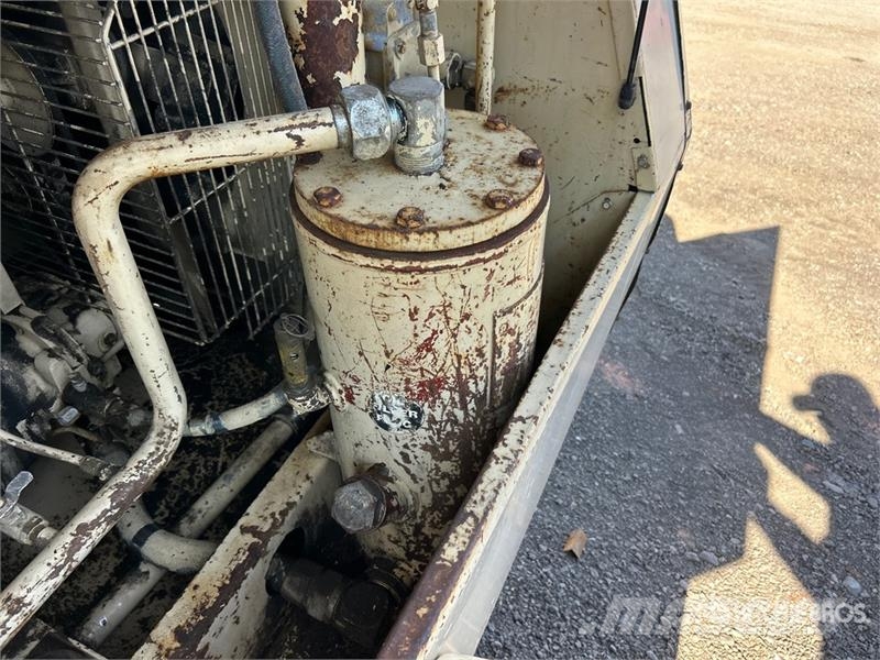 Ingersoll Rand 185 185 cfm Mobile Air Compressor Compressors