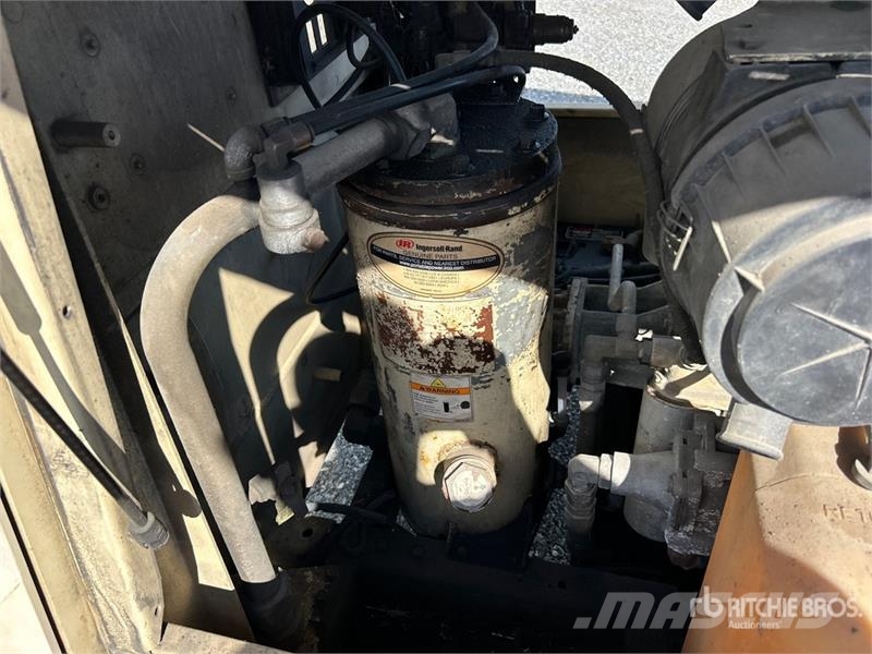 Ingersoll Rand 185 cfm Mobile Air Compressor Compressors