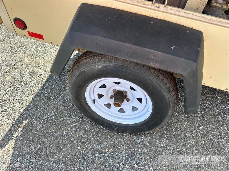 Ingersoll Rand 185 cfm Mobile Air Compressor Compressors