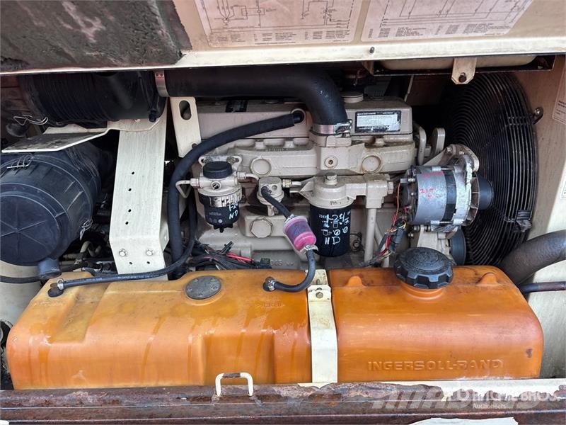 Ingersoll Rand P1 85W JD Mobile Air Compressor (Inoperable) コンプレッサー