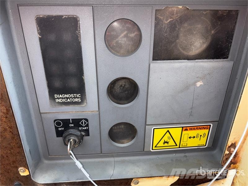 Ingersoll Rand P1 85W JD Mobile Air Compressor (Inoperable) コンプレッサー