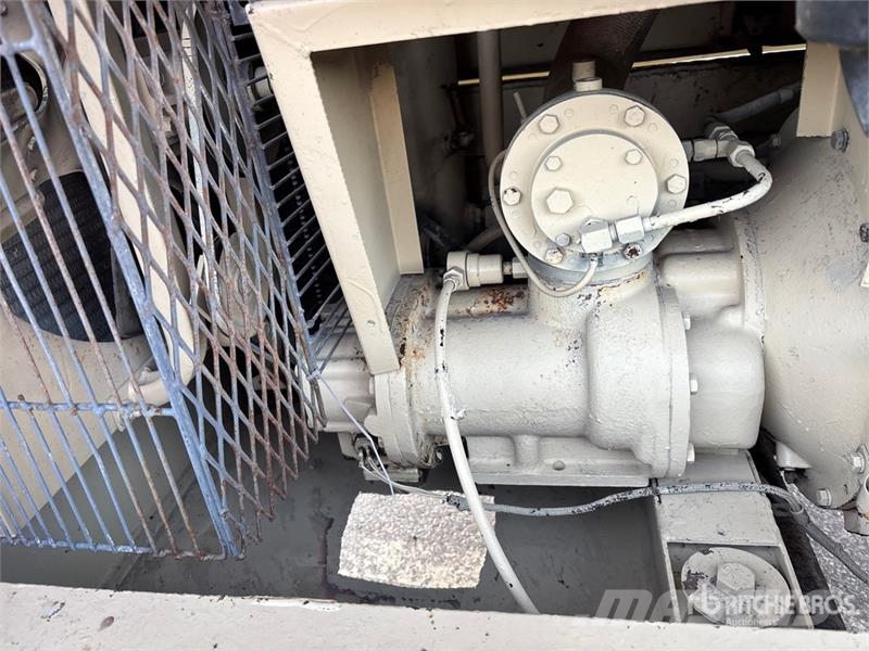 Ingersoll Rand P185 185 cfm Mobile Air Compressor Kompresori