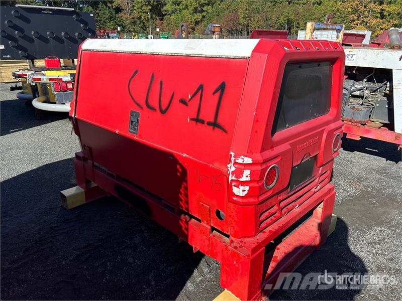 Ingersoll Rand P185WJD-T4I 185 cfm Skid-Mounted Air Compressor コンプレッサー