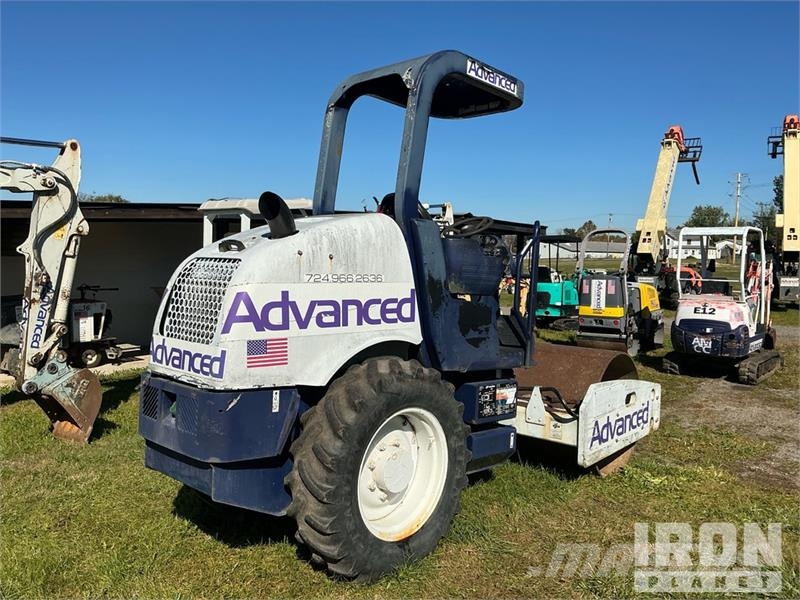 Ingersoll Rand SD-45D TF Smooth Drum Compactor Enkelt tromle