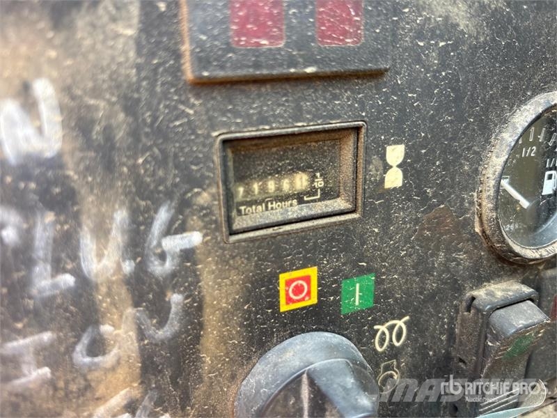 Ingersoll Rand XP375WIR 375 cfm Mobile Air Compressor Kompresori