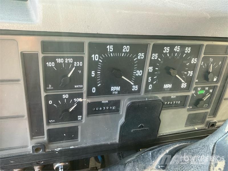 International 2554 Ассенизаторские машины