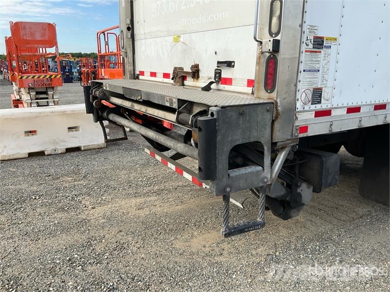 International 4300 Camiones con temperatura controlada