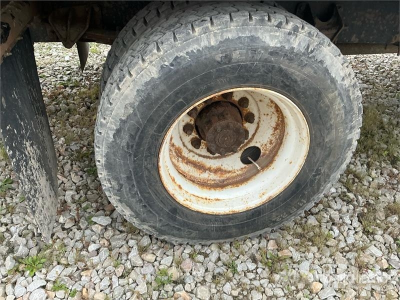 International 4300 多目的/汎用車両