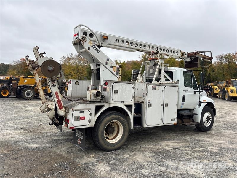 International 4300 Auto korpe
