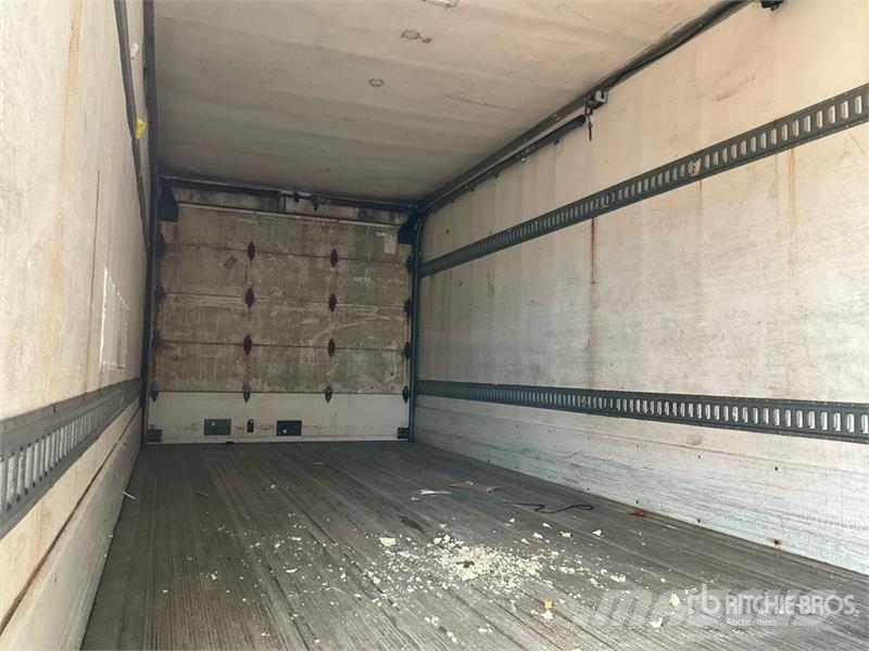 International 4300 Camiones con temperatura controlada