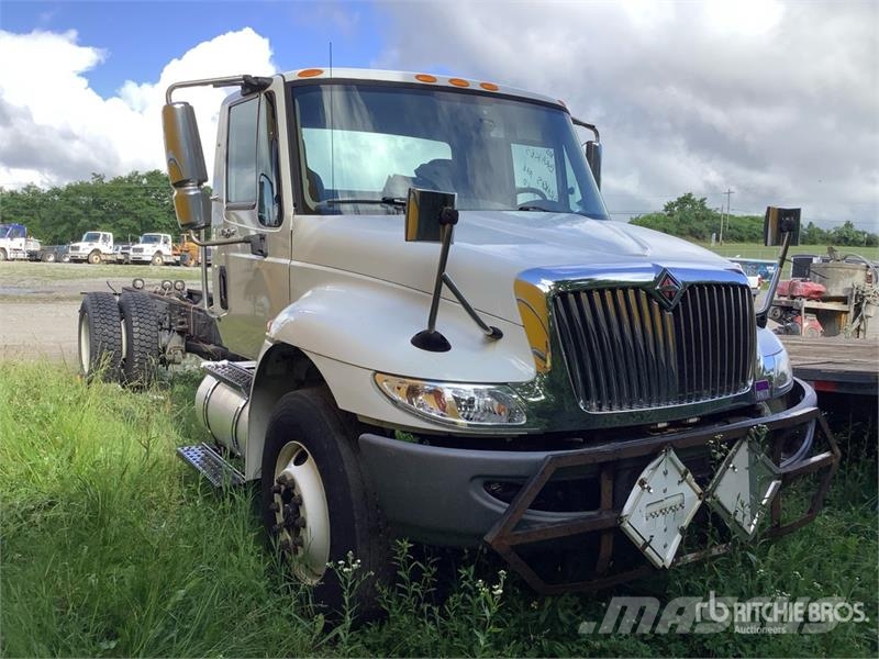 International 4300 Καμπίνες και εσωτερικό