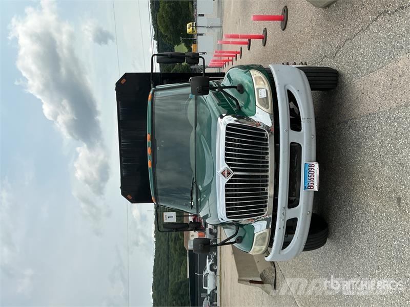 International 4300 Camiones volquete para virutas de madera
