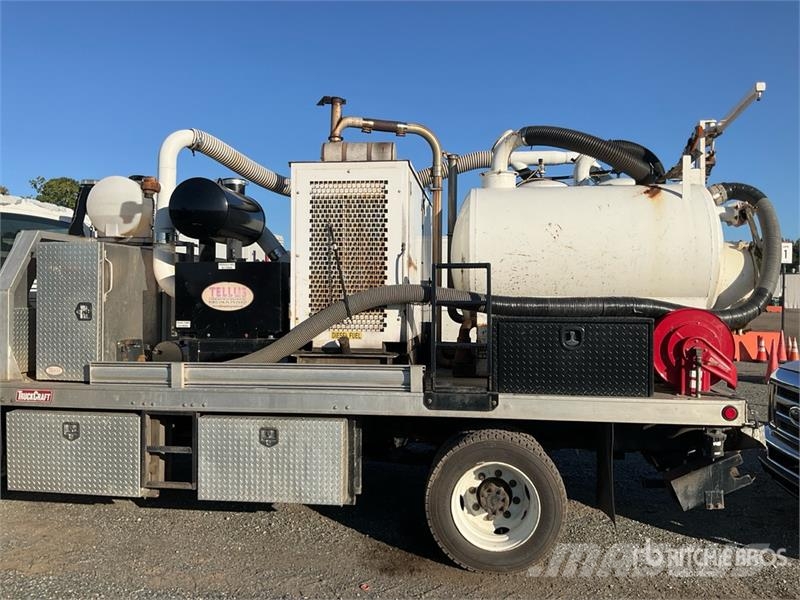 International 4300 Αποφρακτικά οχήματα
