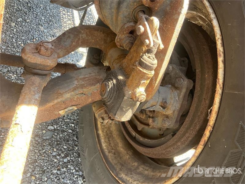 International 4300 Фургони