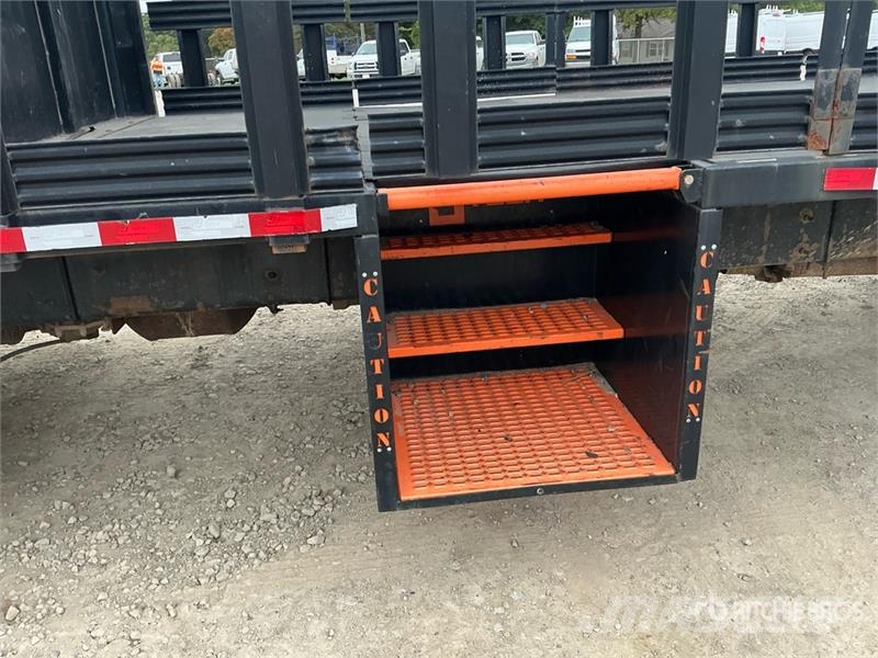 International 4300 多目的/汎用車両