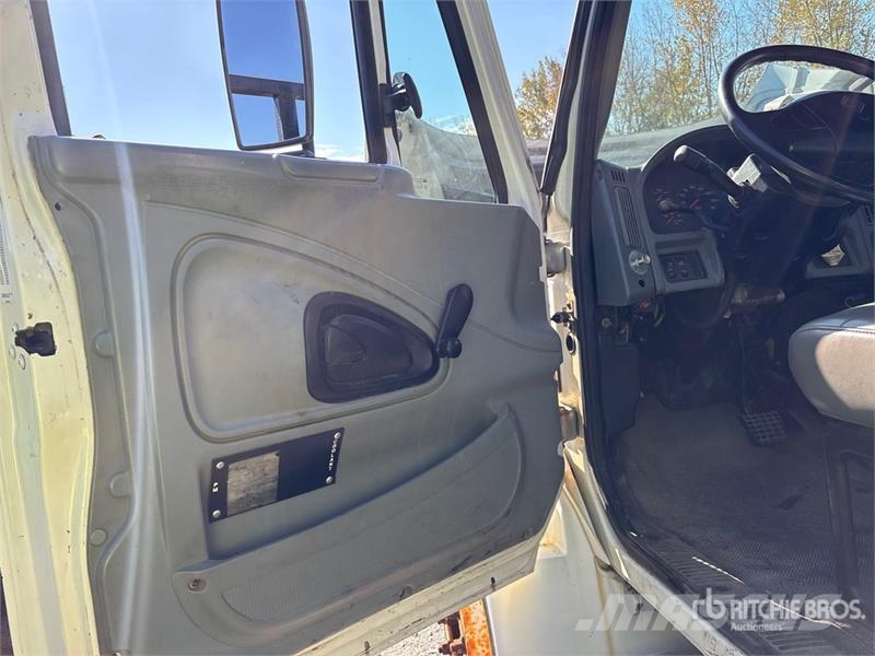 International 4300 Komunalna vozila