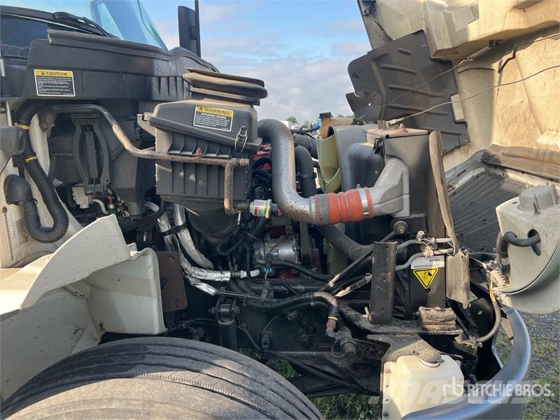 International 4300 Box trucks