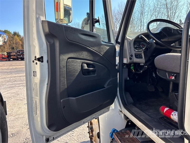 International 4300 Рефрижератори