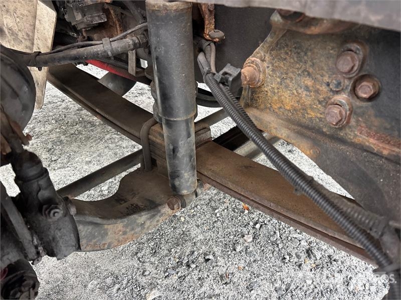 International 4300 Auto korpe