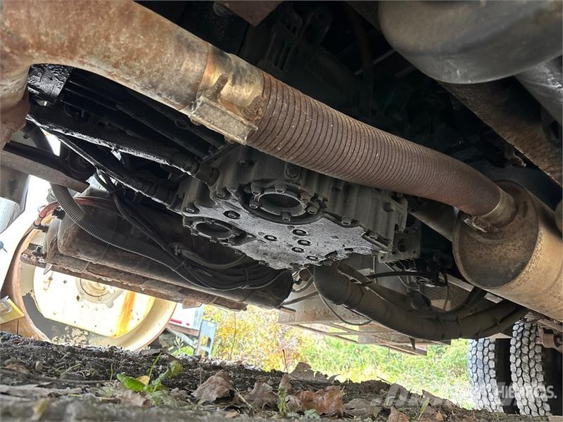 International 4300 Fahrzeug mit mobiler Bohranlage