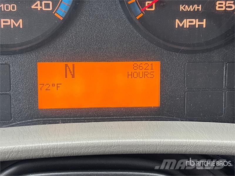 International 4300 Temperature controlled trucks