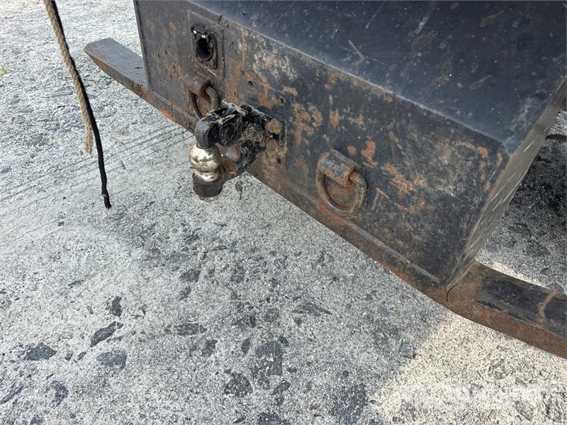 International 4300 Camiones volquete para virutas de madera