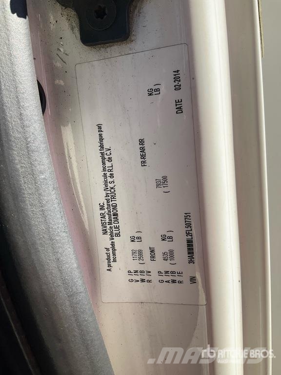 International 4300 貨箱式卡車