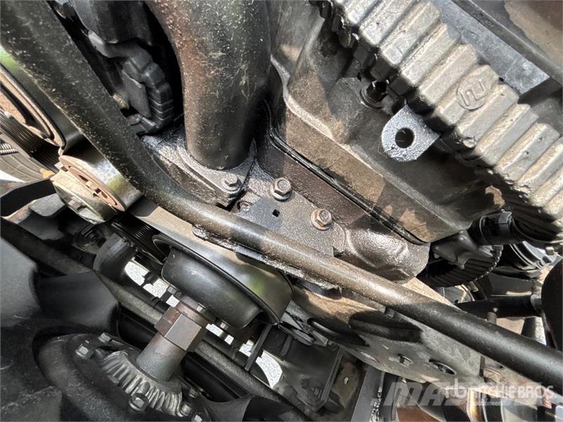 International 4300 Camiones volquete para virutas de madera