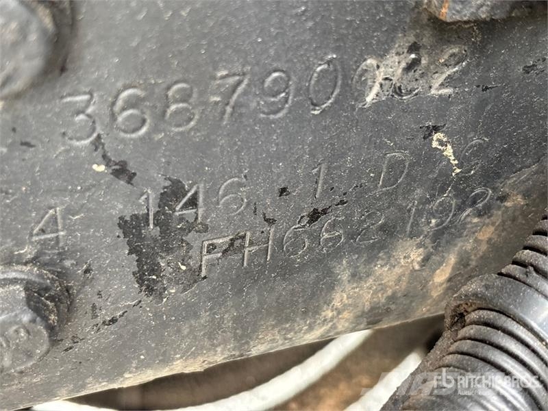 International 4300 Camiones volquete para virutas de madera