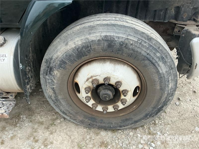 International 4300 多目的/汎用車両