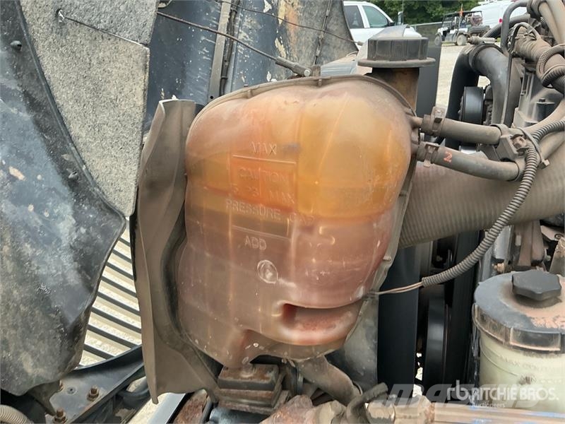 International 4300 多目的/汎用車両