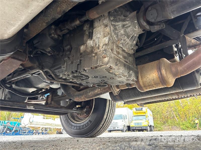 International 4300 Auto korpe