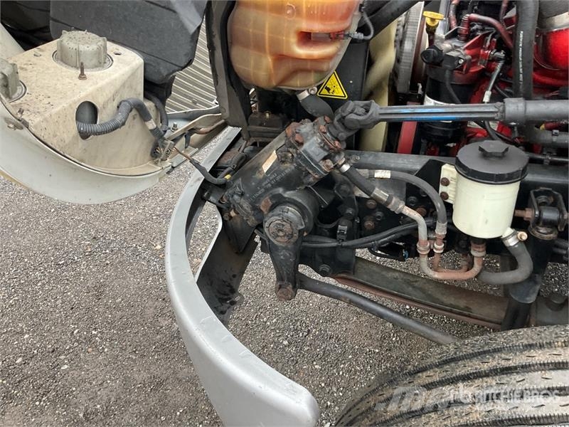 International 4300 Furgons