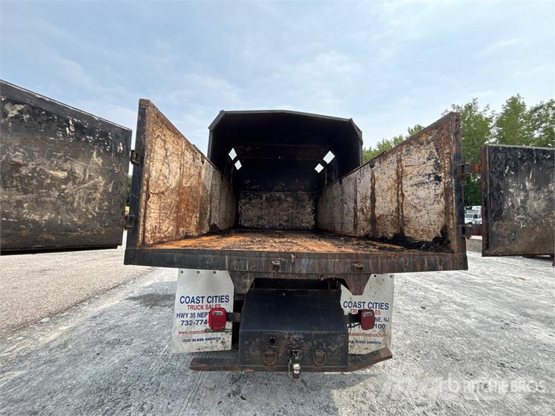 International 4300 Camiones volquete para virutas de madera
