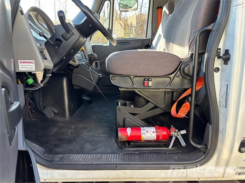 International 4300 Рефрижератори