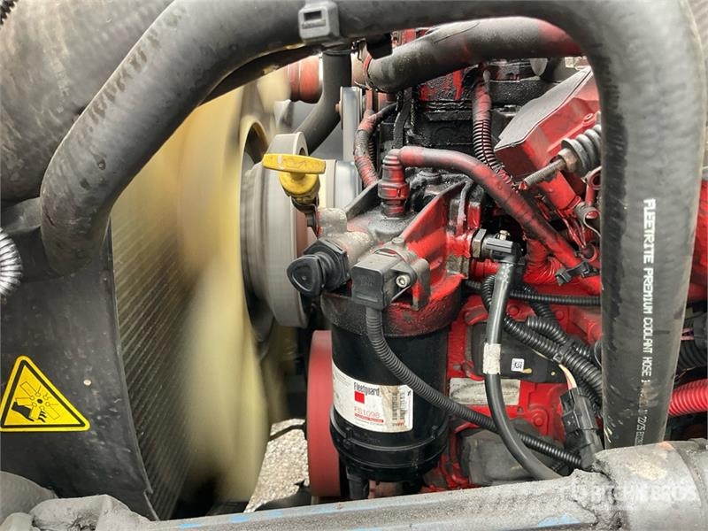 International 4300 Furgons