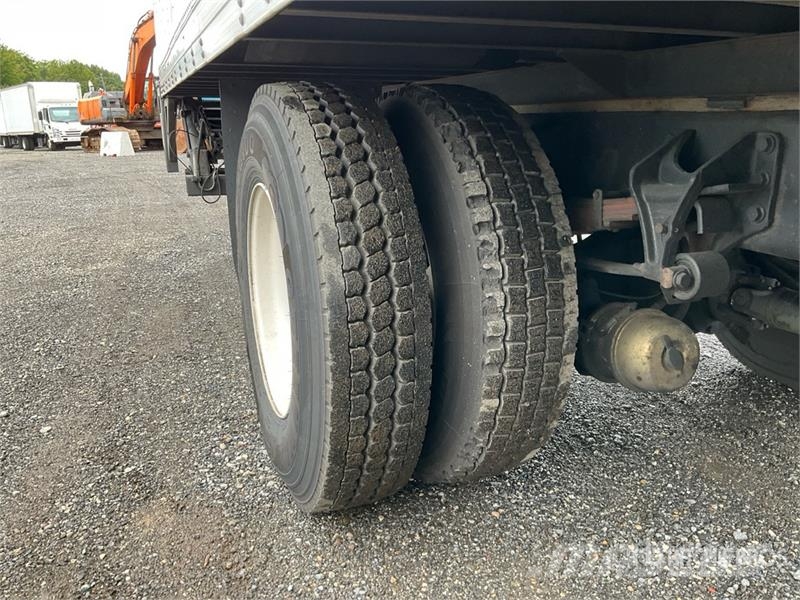 International 4300 Furgons