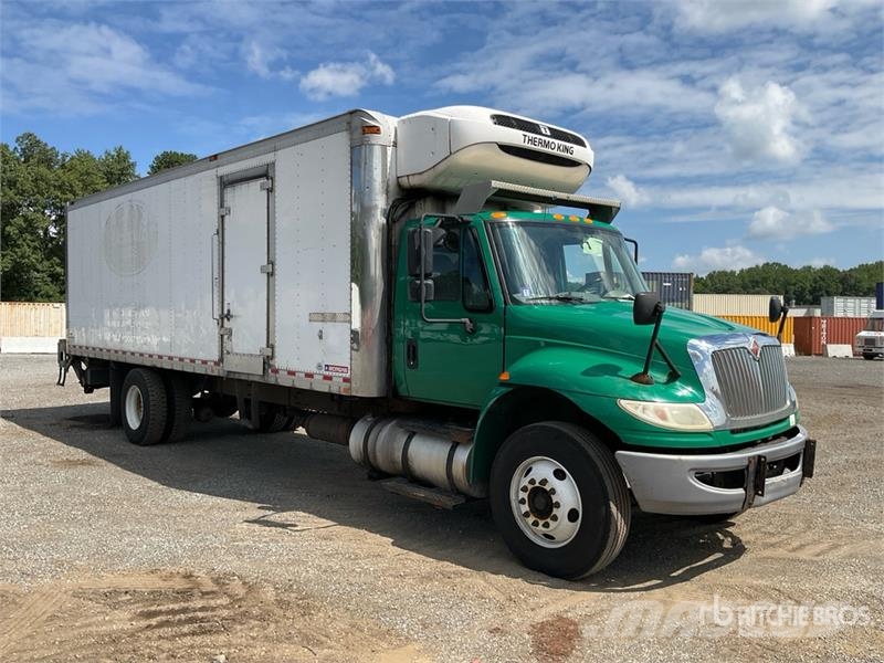 International 4300 Camiones con temperatura controlada