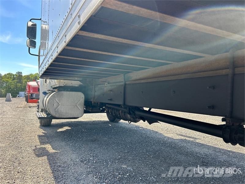 International 4300 Box body trucks